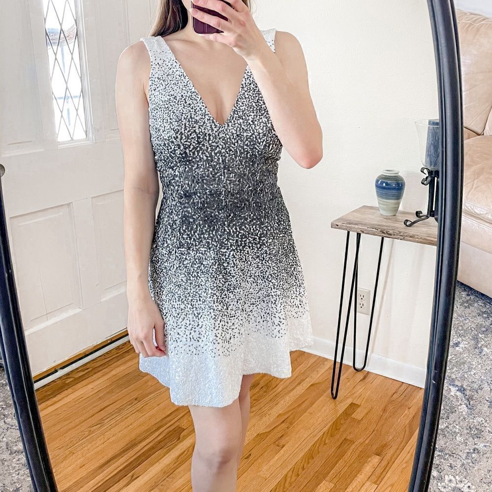 Dress The Population Carrie Sequin Fit N Flare Mini Dress S